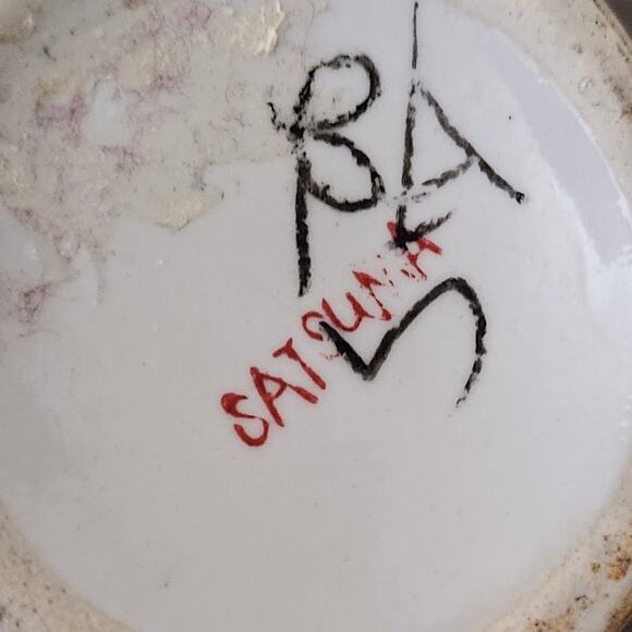 Vintage Satsuma Japanese Pottery Gold Painted Vases Set of 2 - Picture 11 of 12